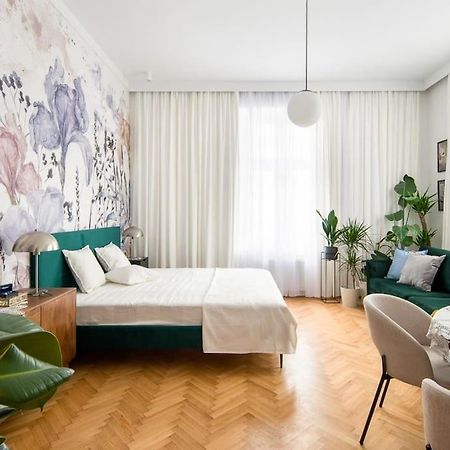 Ferienwohnung Green Oasis In The Centre Krakau Exterior foto